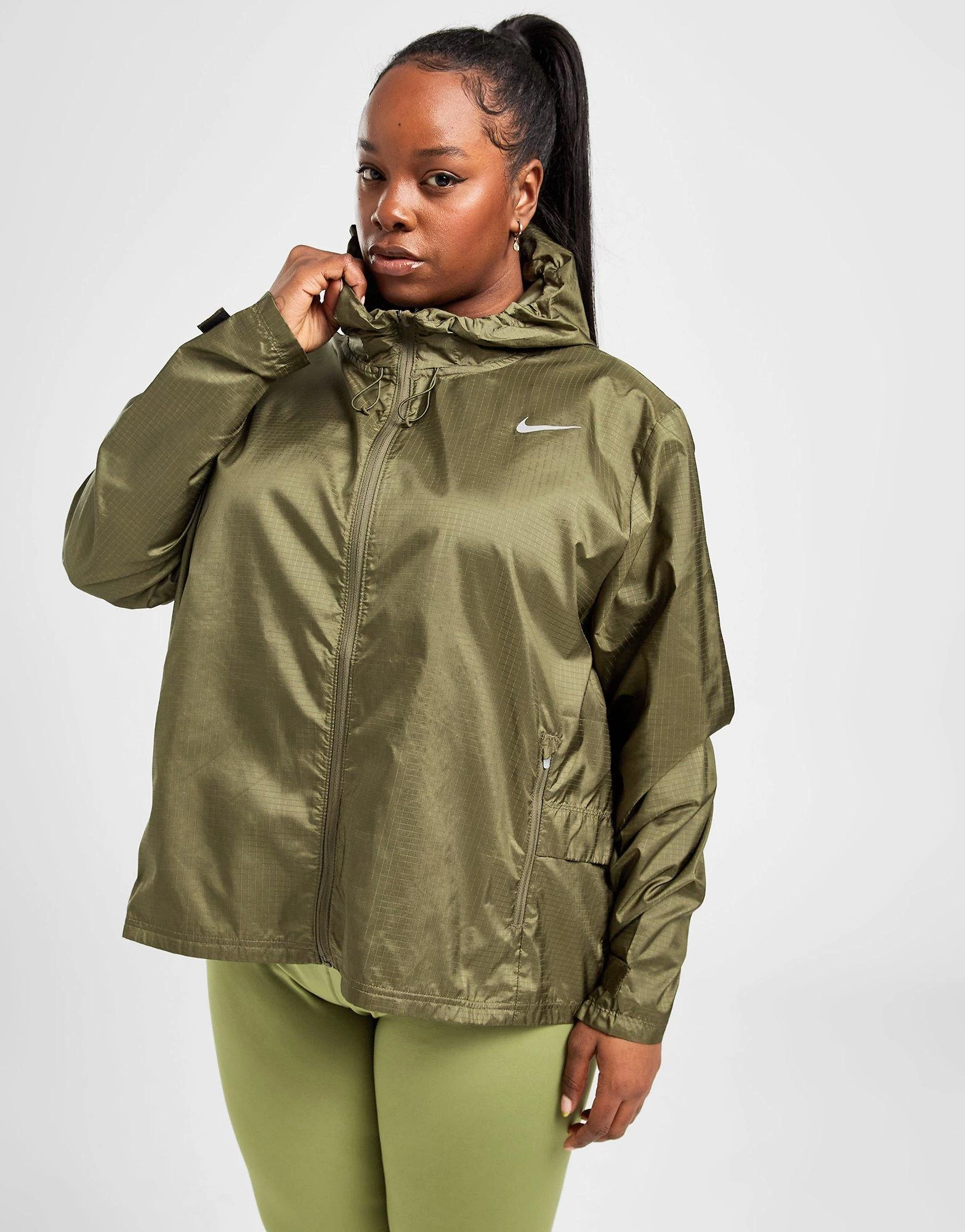 Nike Essential Plus Size Jakke Dame 2 Nike Essential Plus Size Jakke Dame - Image 2