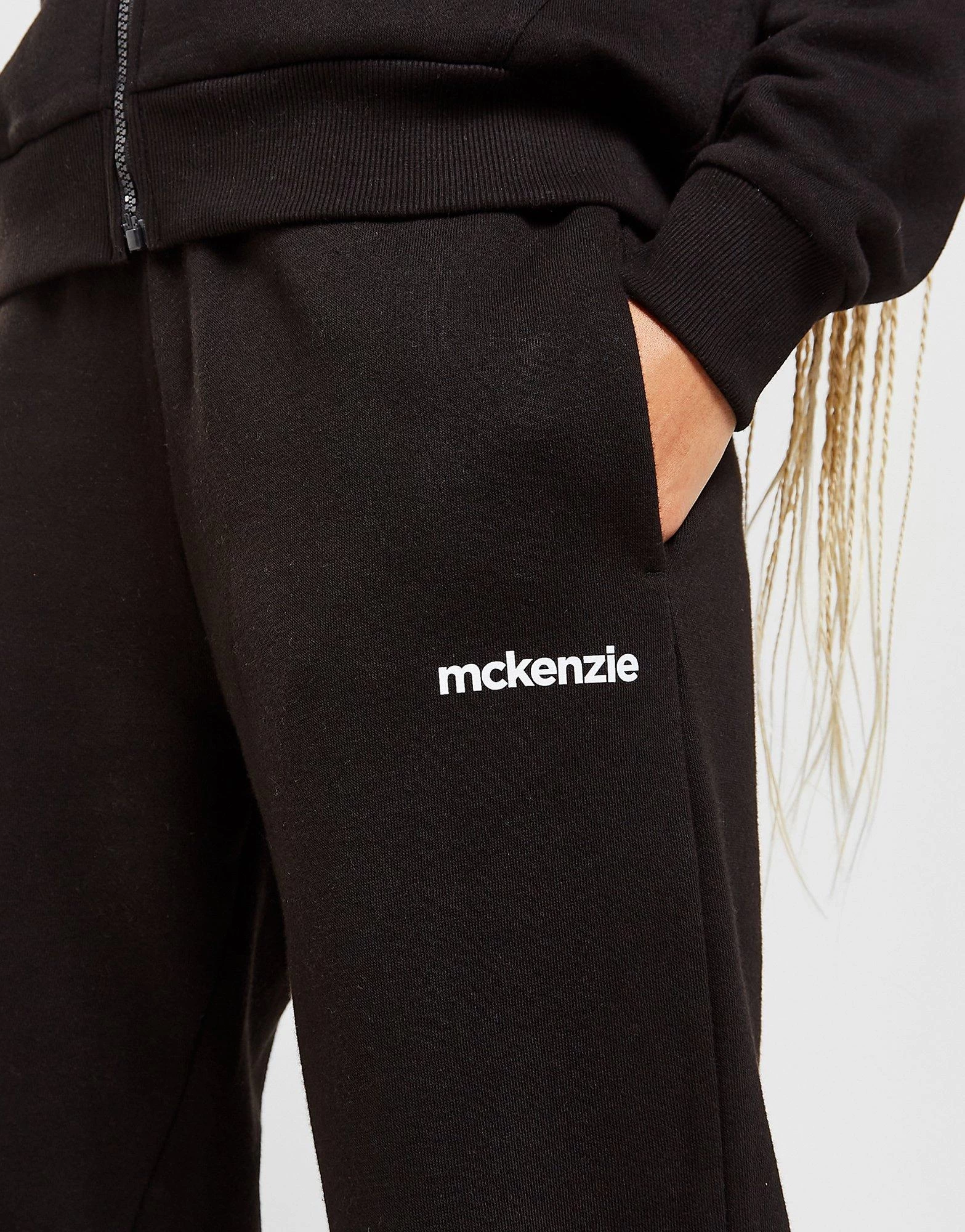 McKenzie Core Full Zip Tracksuit 8 McKenzie Core Full Zip Tracksuit - Image 8